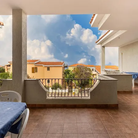 Apartment 150 Meters From The Sea, 2 Swimming Pools *