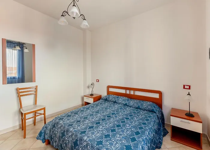 A 150 Meter Long Mare, 2 Fish